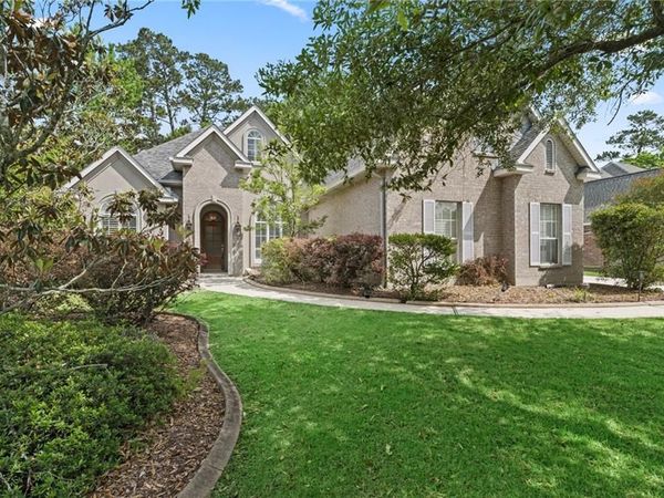 713 KELLYWOOD Court, Covington, LA 70433