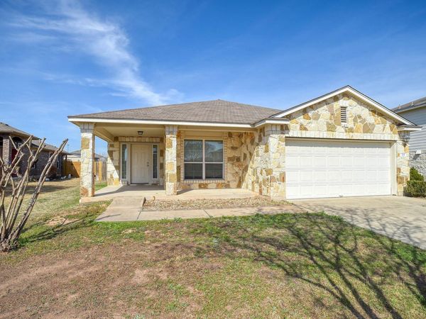319 Wild Cat DR , Bastrop, TX 78602