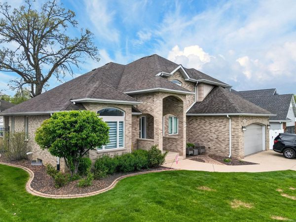 2914 Morningside Drive , Crown Point, IN 46307