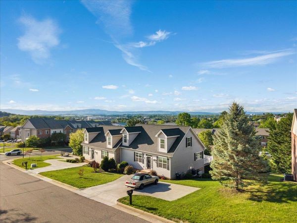 321 BLUE STONE HILLS DR, HARRISONBURG, VA 22801