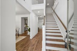 696 Eagle Street photo 4