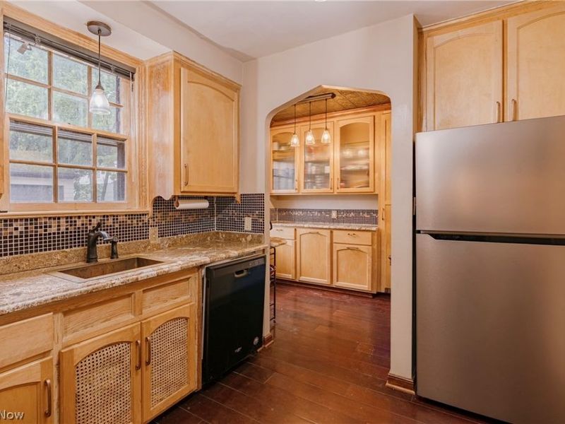 3675 Avalon Road, Shaker Heights, OH 44120 Photo 10