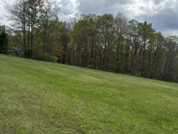 365 Churchill St, Pittsfield, MA 01201