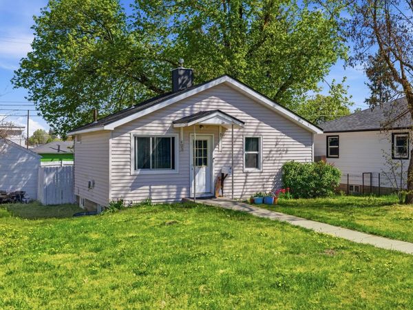 403 E Sanson Ave, Spokane, WA 99208