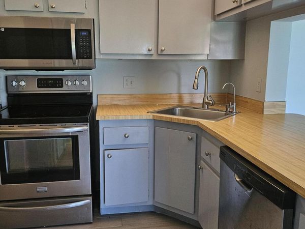811 Sky Pine Way, Unit F2, Greenacres, FL 33415