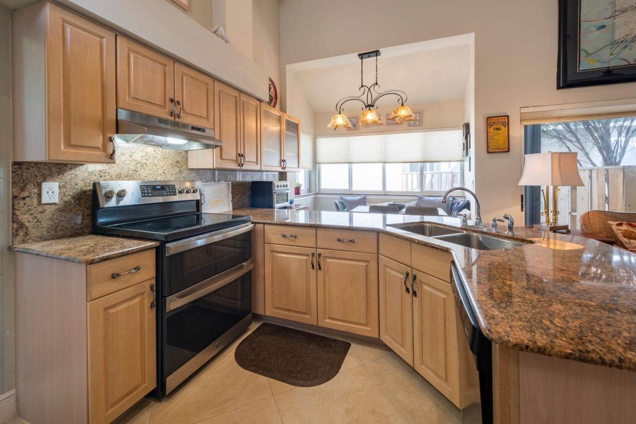 10124 NW 3rd Court, Plantation, FL 33324 Photo
