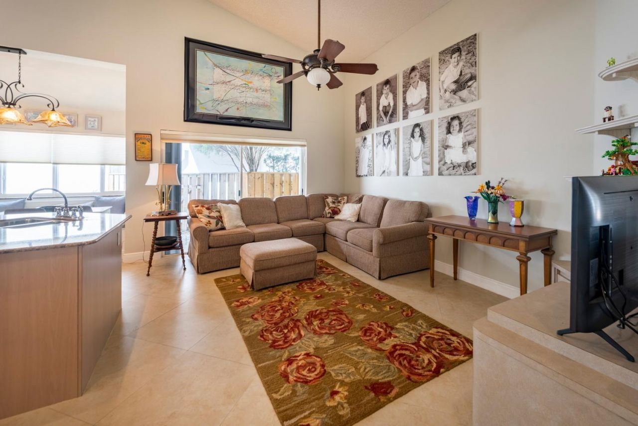 10124 NW 3rd Court, Plantation, FL 33324 Photo
