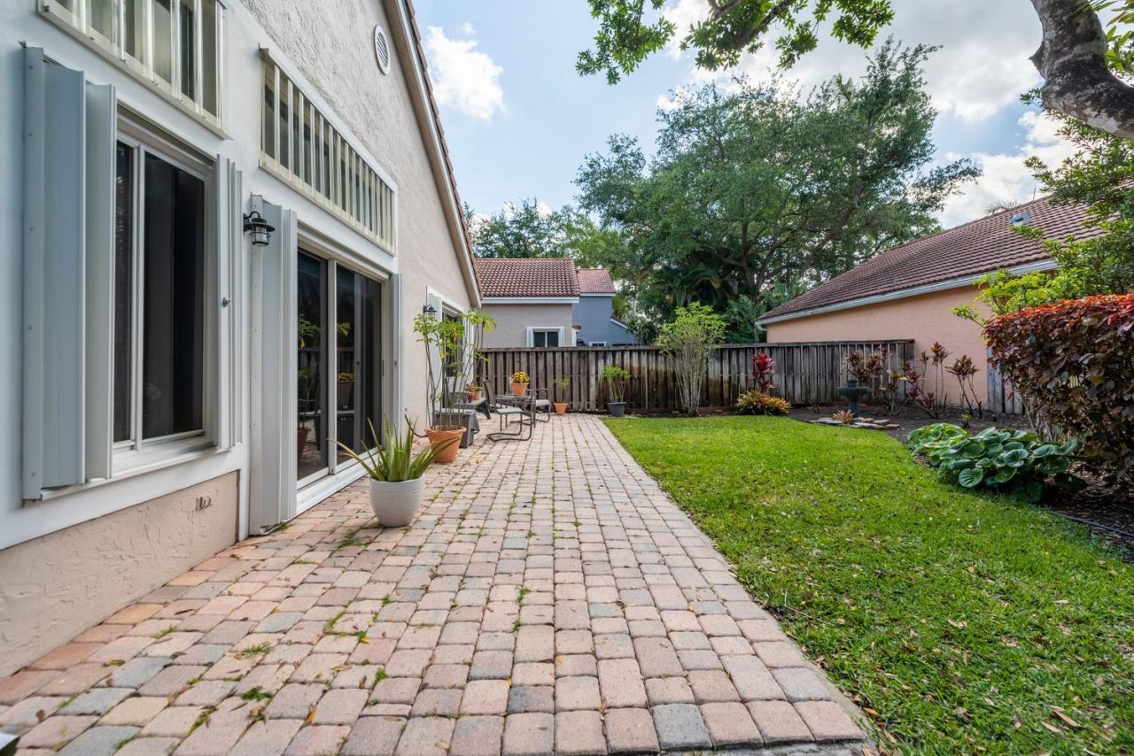 10124 NW 3rd Court, Plantation, FL 33324 Photo