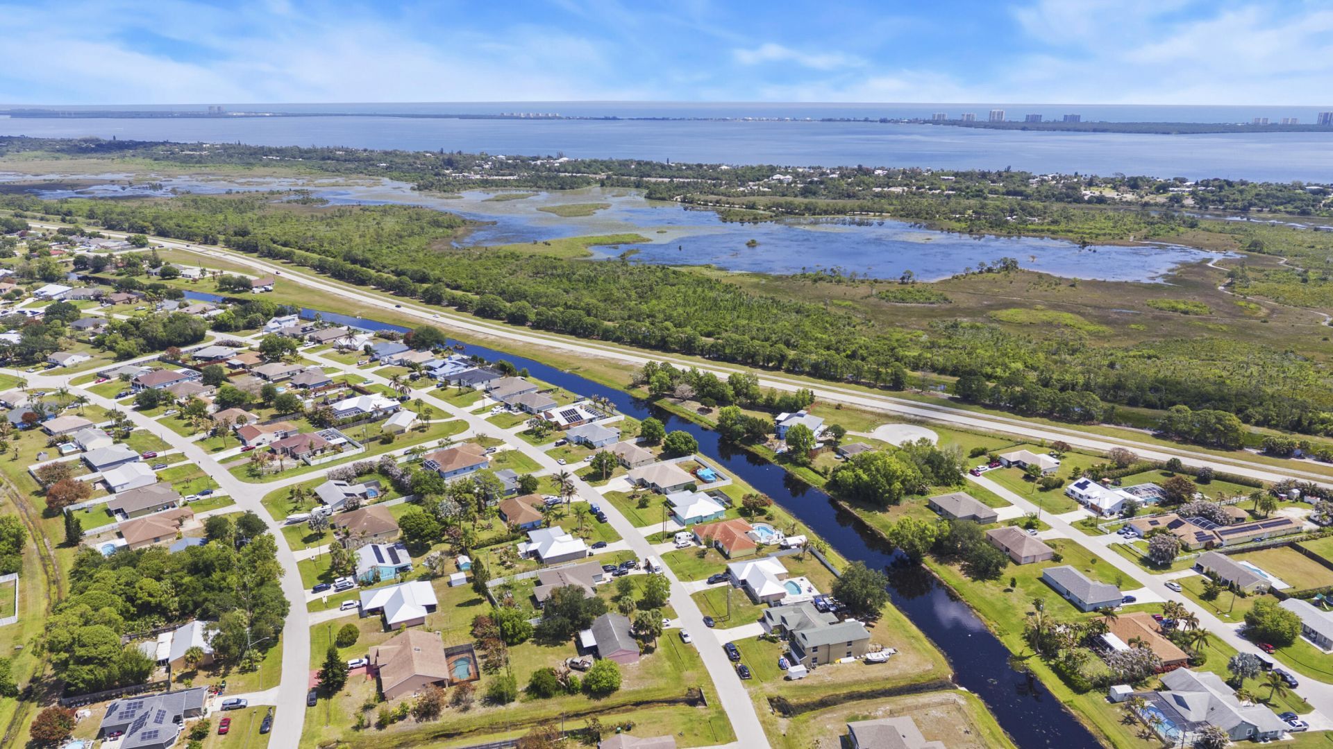 2025 SE South Buttonwood Drive, Port Saint Lucie, FL 34952 Photo