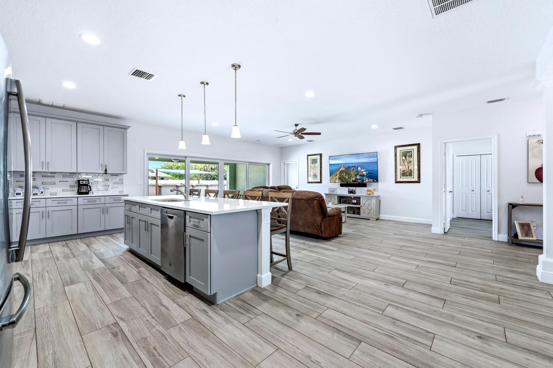 2025 SE South Buttonwood Drive, Port Saint Lucie, FL 34952 Photo