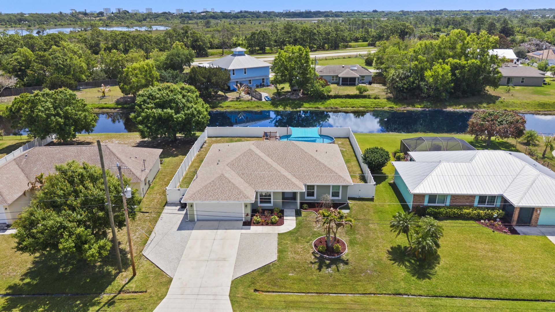 2025 SE South Buttonwood Drive, Port Saint Lucie, FL 34952 Photo