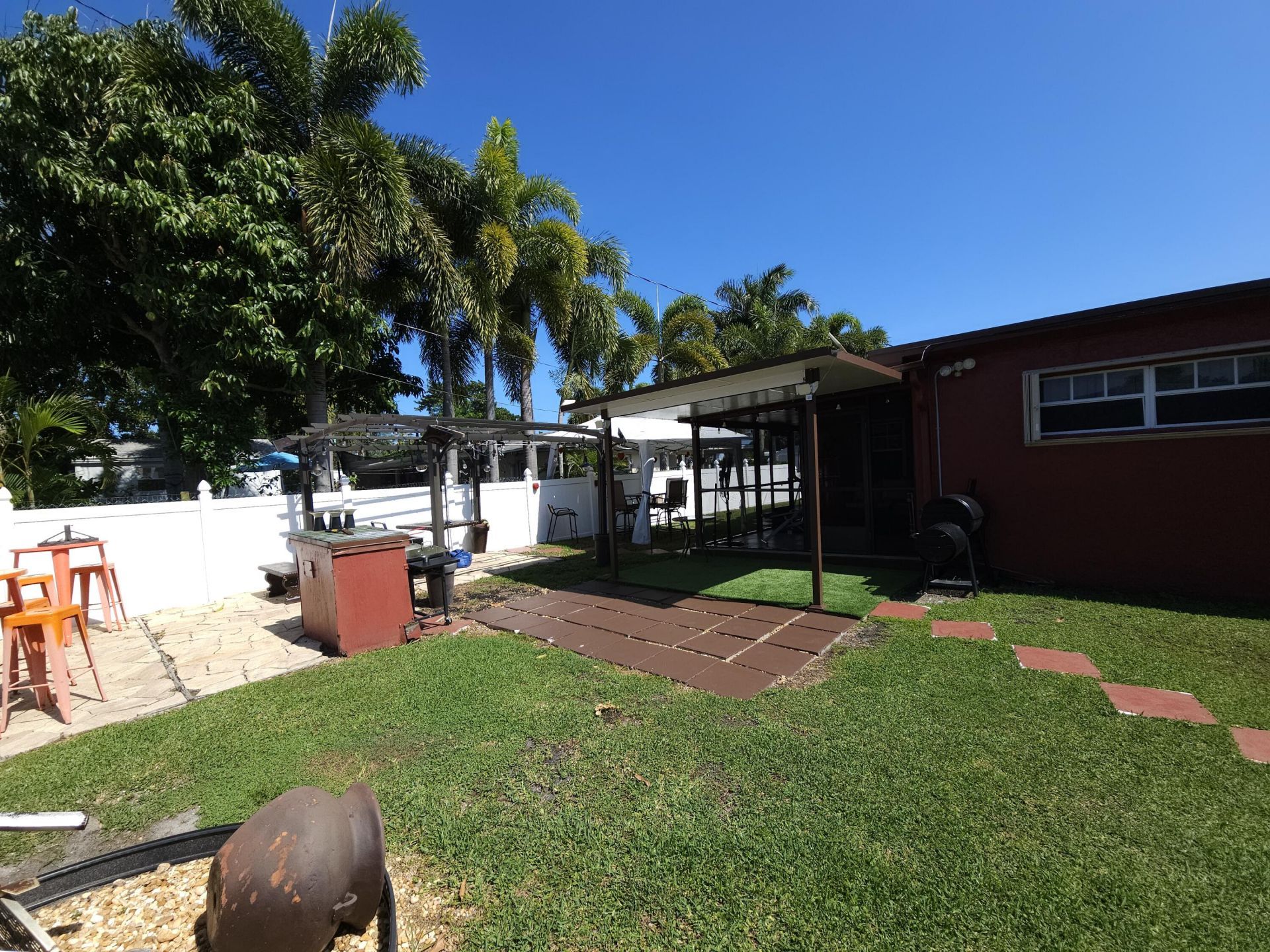 637 Dogwood Road, West Palm Beach, FL 33409 Photo