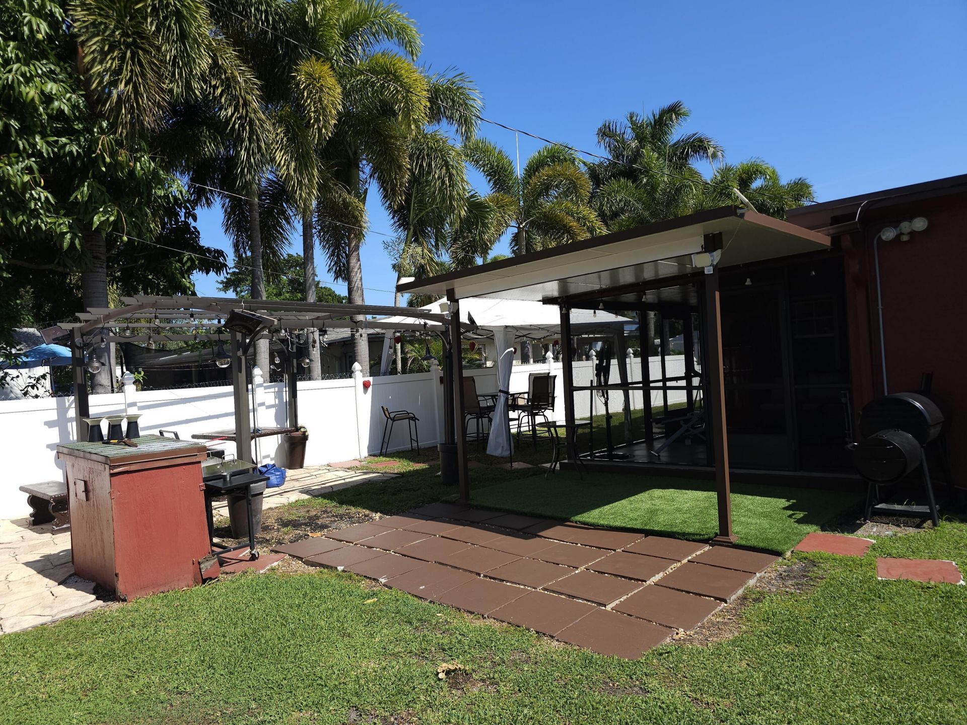 637 Dogwood Road, West Palm Beach, FL 33409 Photo