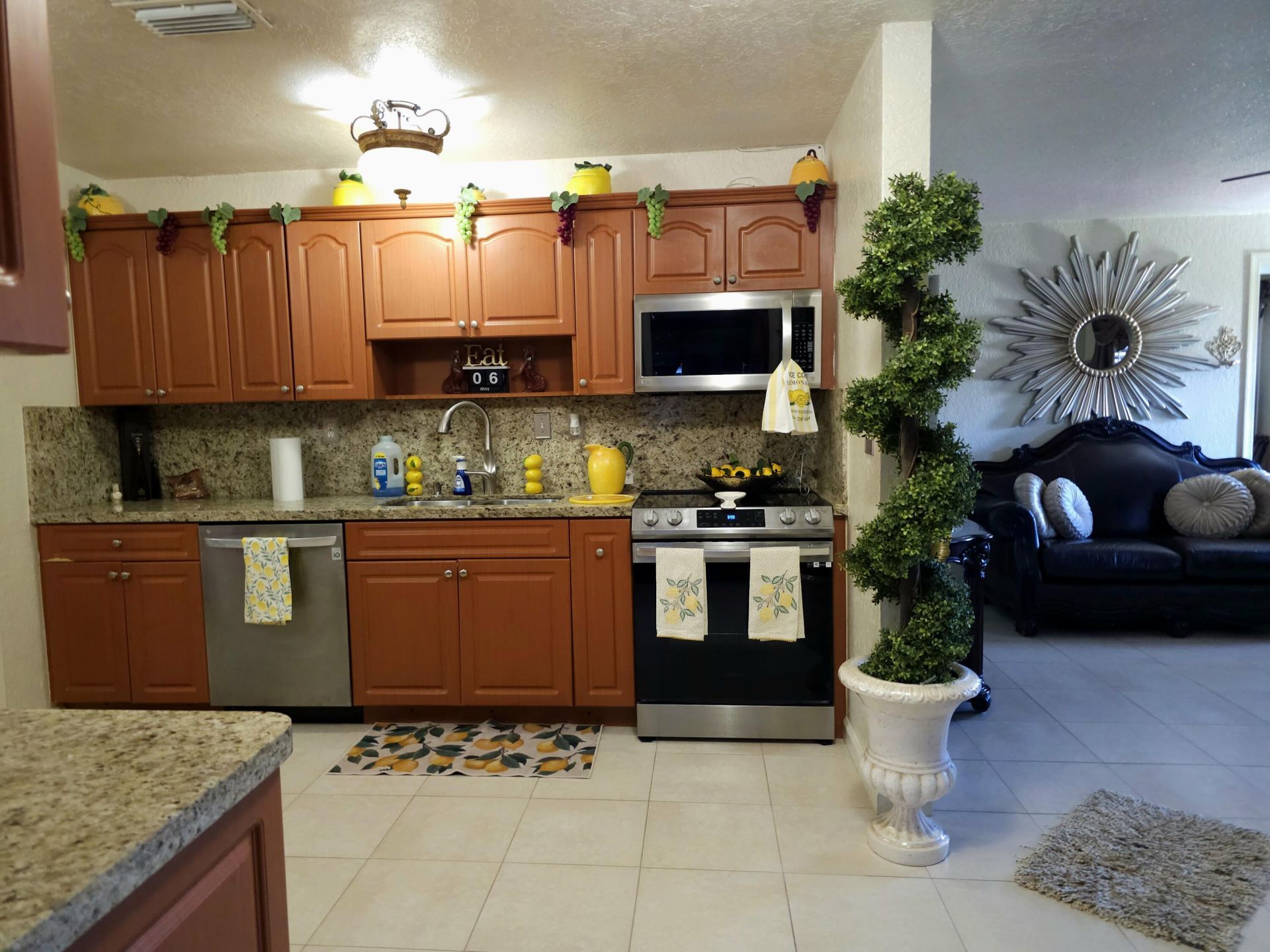 637 Dogwood Road, West Palm Beach, FL 33409 Photo