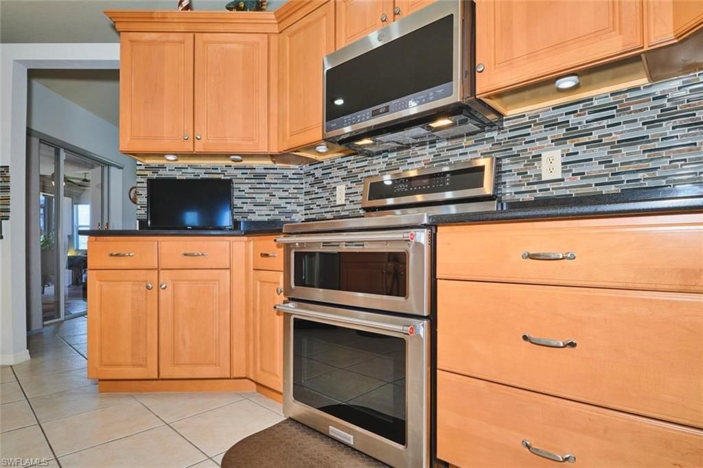 844 NE 6th Ave, Cape Coral, FL 33909 Photo