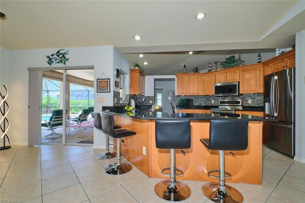 844 NE 6th Ave, Cape Coral, FL 33909 Photo