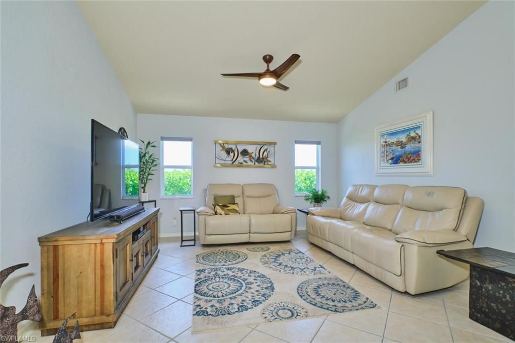 844 NE 6th Ave, Cape Coral, FL 33909 Photo