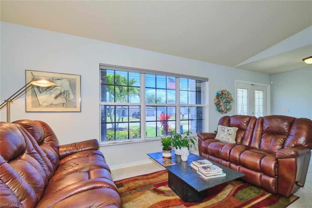 844 NE 6th Ave, Cape Coral, FL 33909 Photo