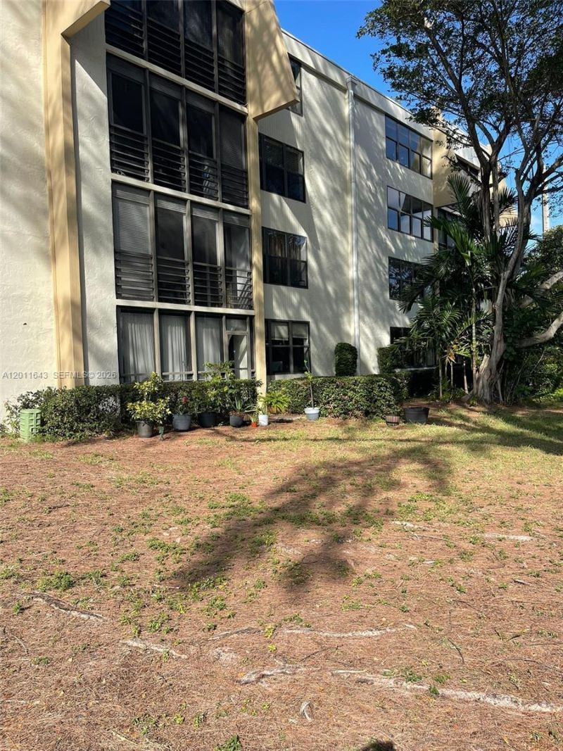 20441 NE 30th Ave, Unit 116-9, Aventura, FL 33180 Photo