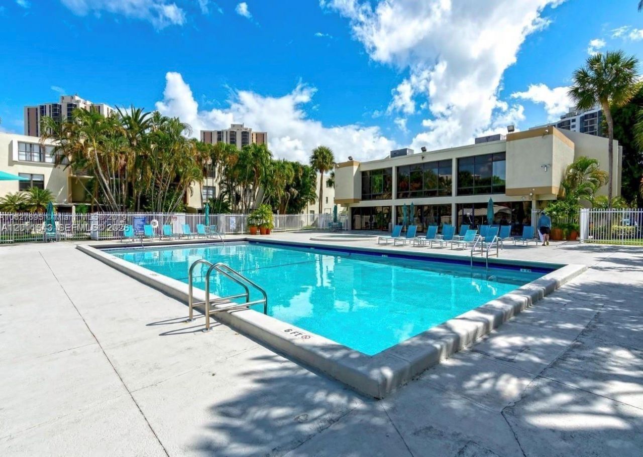 20441 NE 30th Ave, Unit 116-9, Aventura, FL 33180 Photo