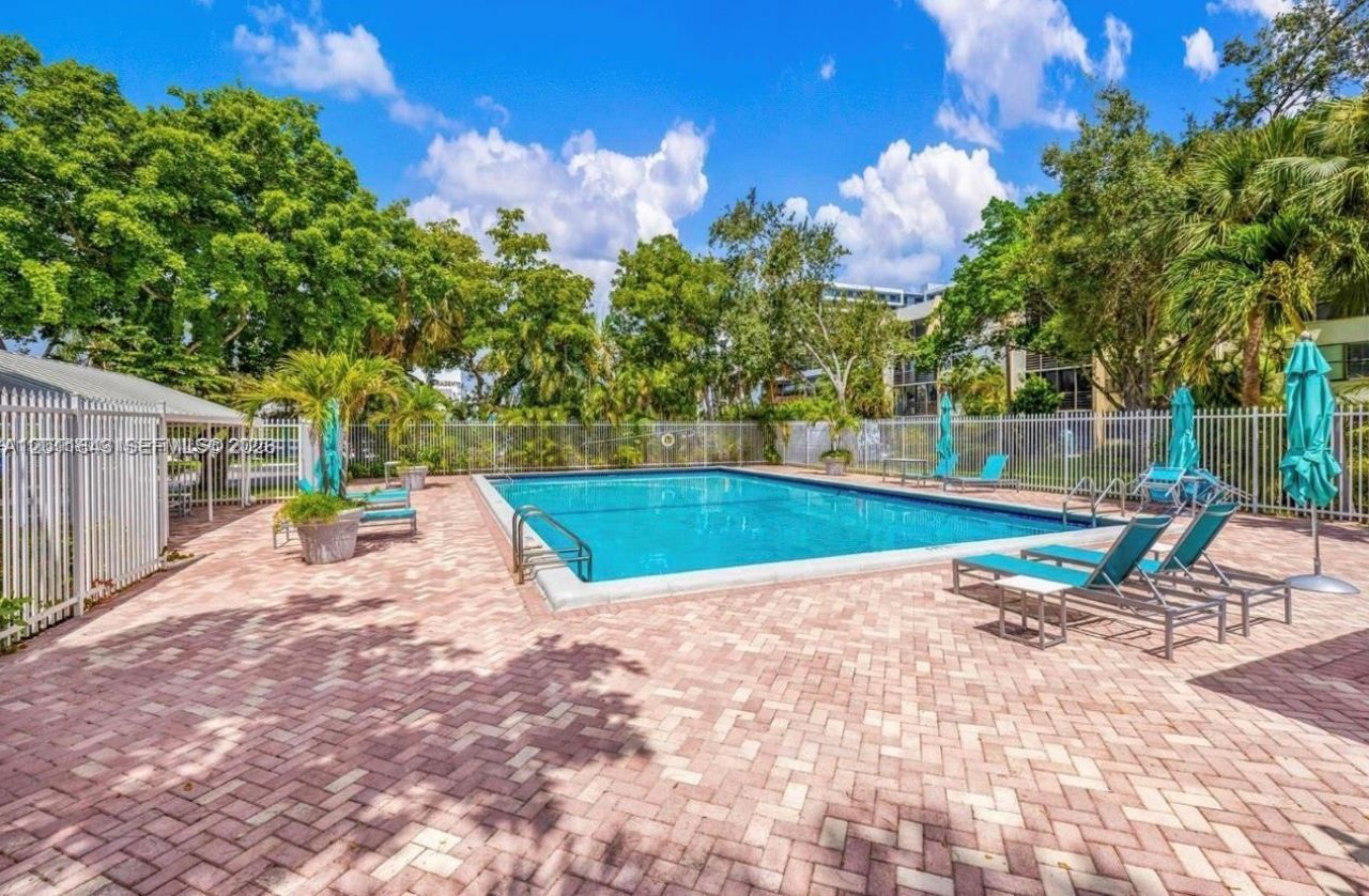 20441 NE 30th Ave, Unit 116-9, Aventura, FL 33180 Photo