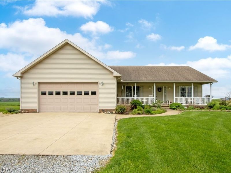 17361 Back Massillon Road, North Lawrence, OH 44666 Photo 2