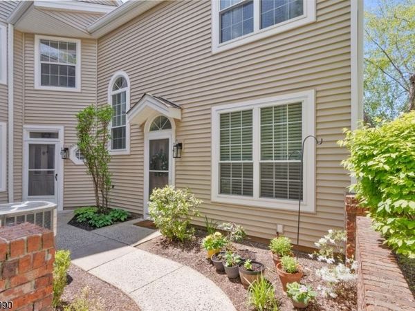 14 Wood Duck Pond Road, Bedminster, NJ 07921