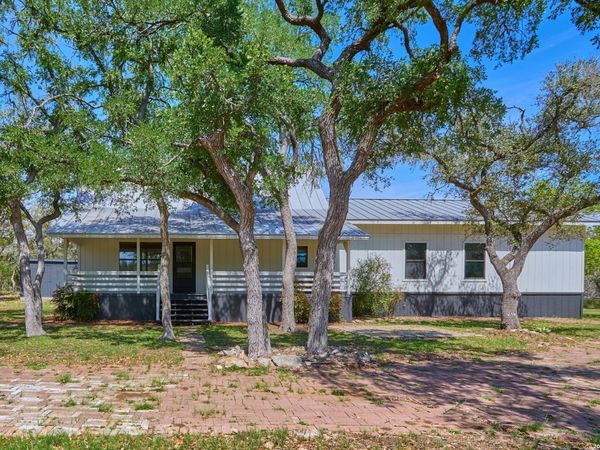 680 ASPEN RDG, Blanco, TX 78606