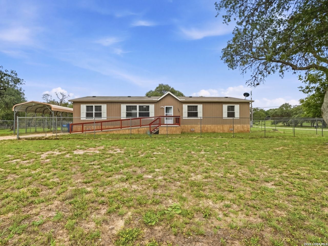 102 Mil Encinos, Adkins, TX 78101 Main Photo