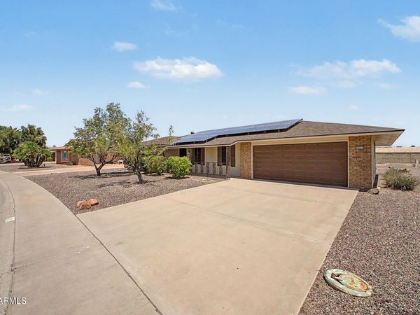16213 N MEADOW PARK Drive, Sun City, AZ 85351