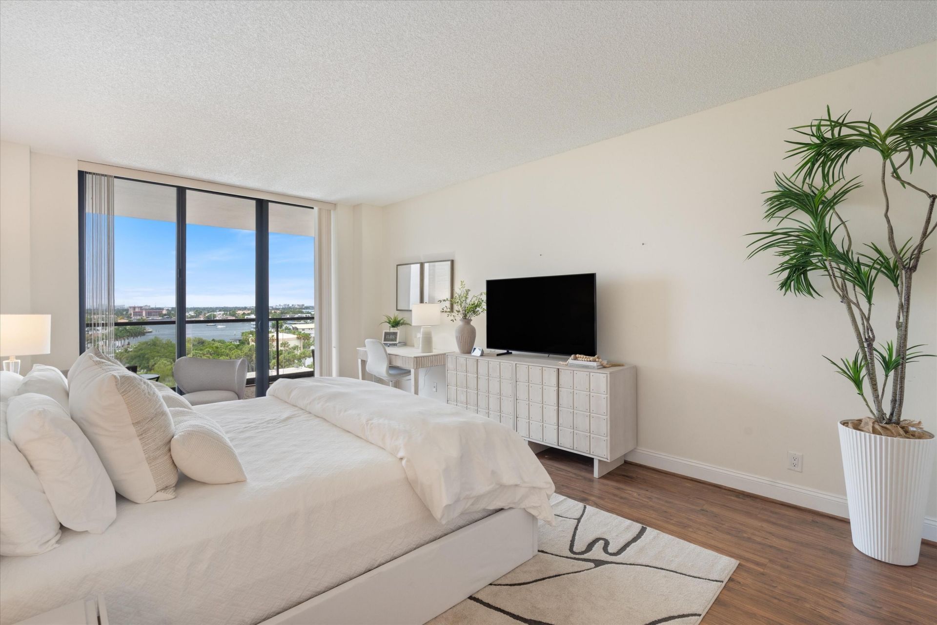 1300 S Ocean Boulevard, Unit 705, Pompano Beach, FL 33062 Photo