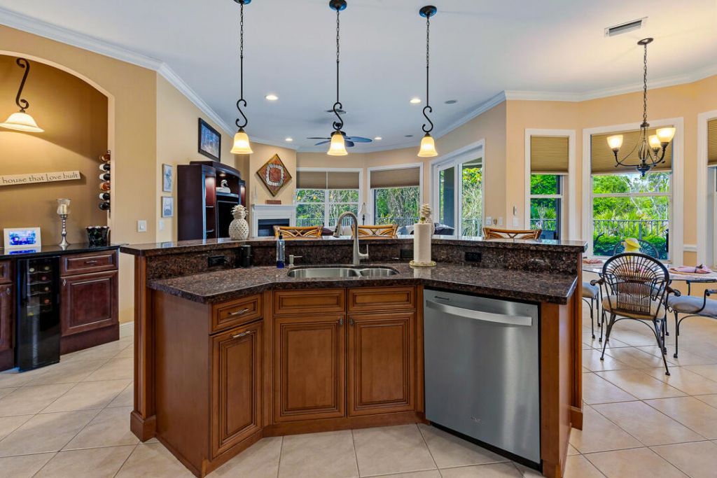 904 SW Pebble Lane, Palm City, FL 34990 Photo
