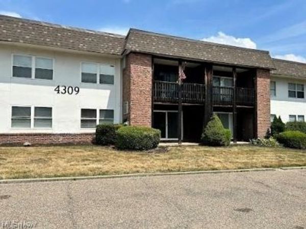 4309 Earl Drive, Unit C6, Steubenville, OH 43952