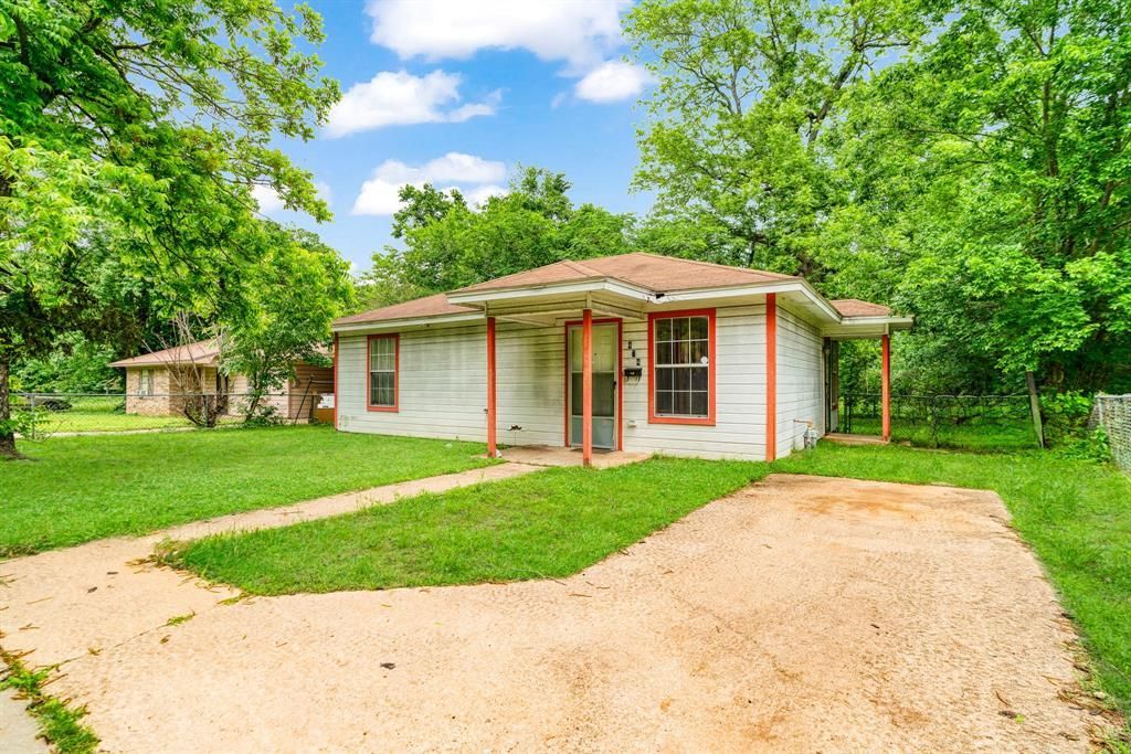 474 NE 11th Street Ne, Paris, TX 75460 Main Photo