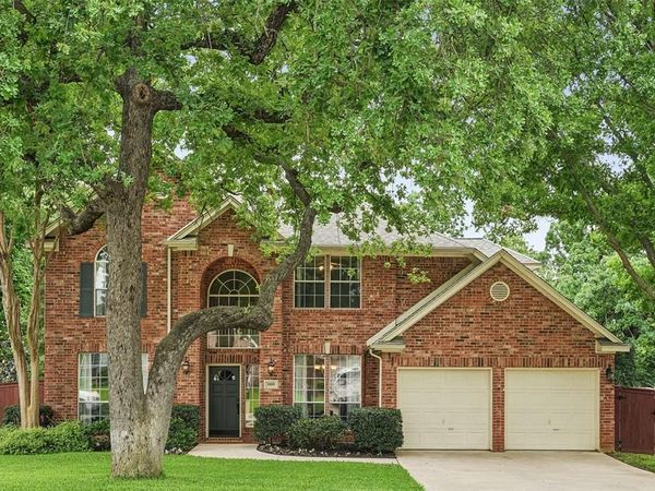 2809 Stonehurst Drive, Grapevine, TX 76051