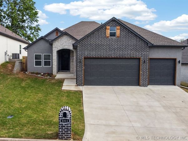 3311 Harbour Town Place , Claremore, OK 74019