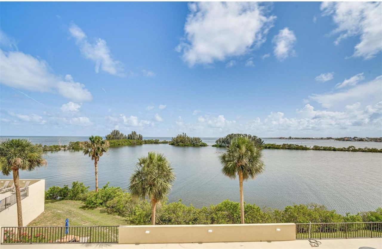 5915 Sea Ranch Drive, Unit 310, Hudson, FL 34667 Photo
