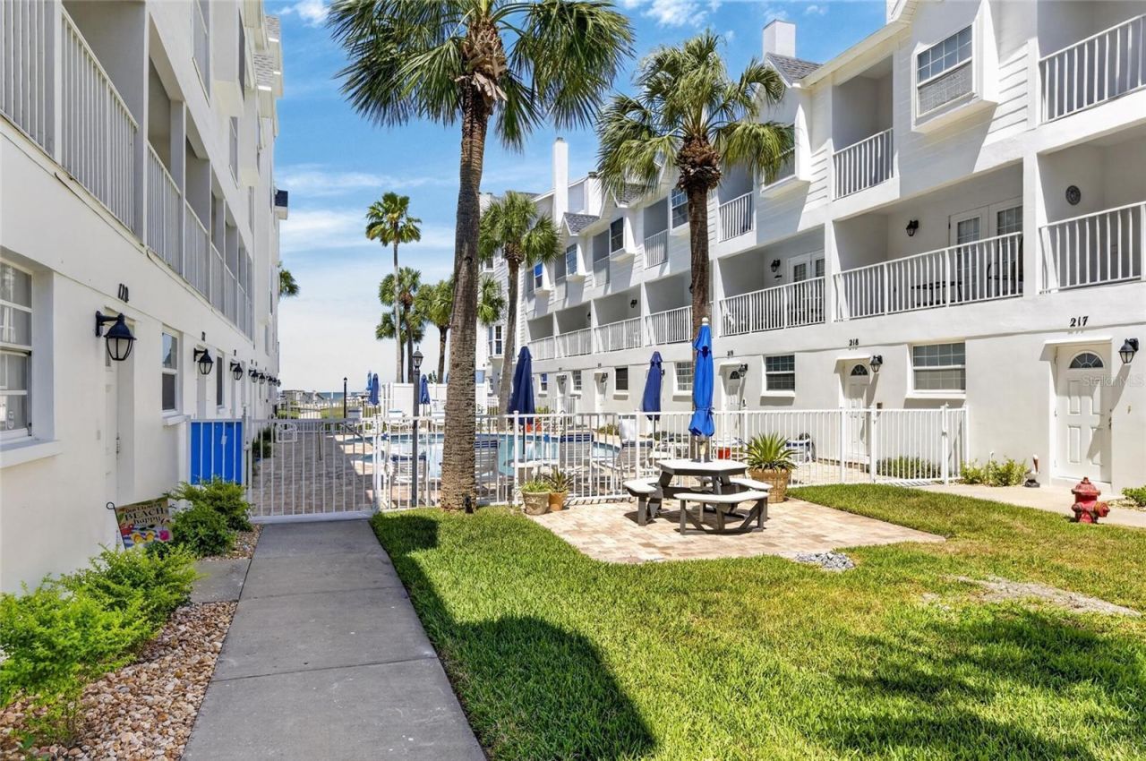 17960 Gulf Blvd, Unit 108, Redington Shores, FL 33708 Photo