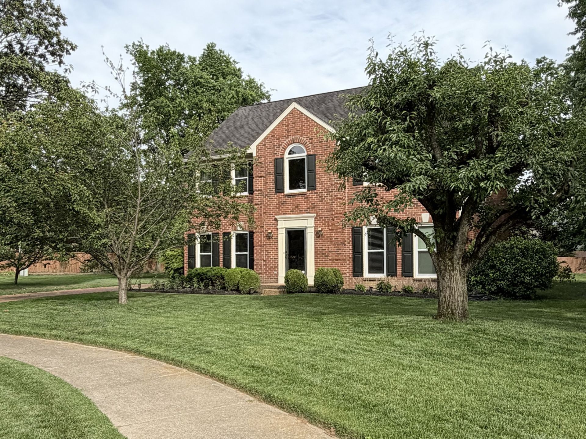 717 Fawn Cir, Franklin, TN 37067 Main Photo
