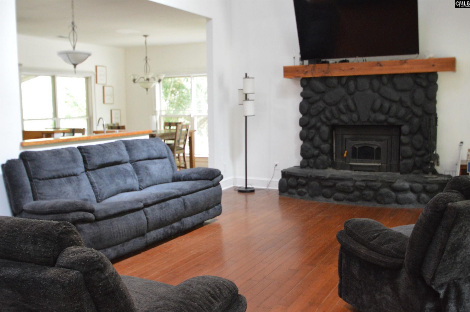 388 Sessions Road  Photo 22