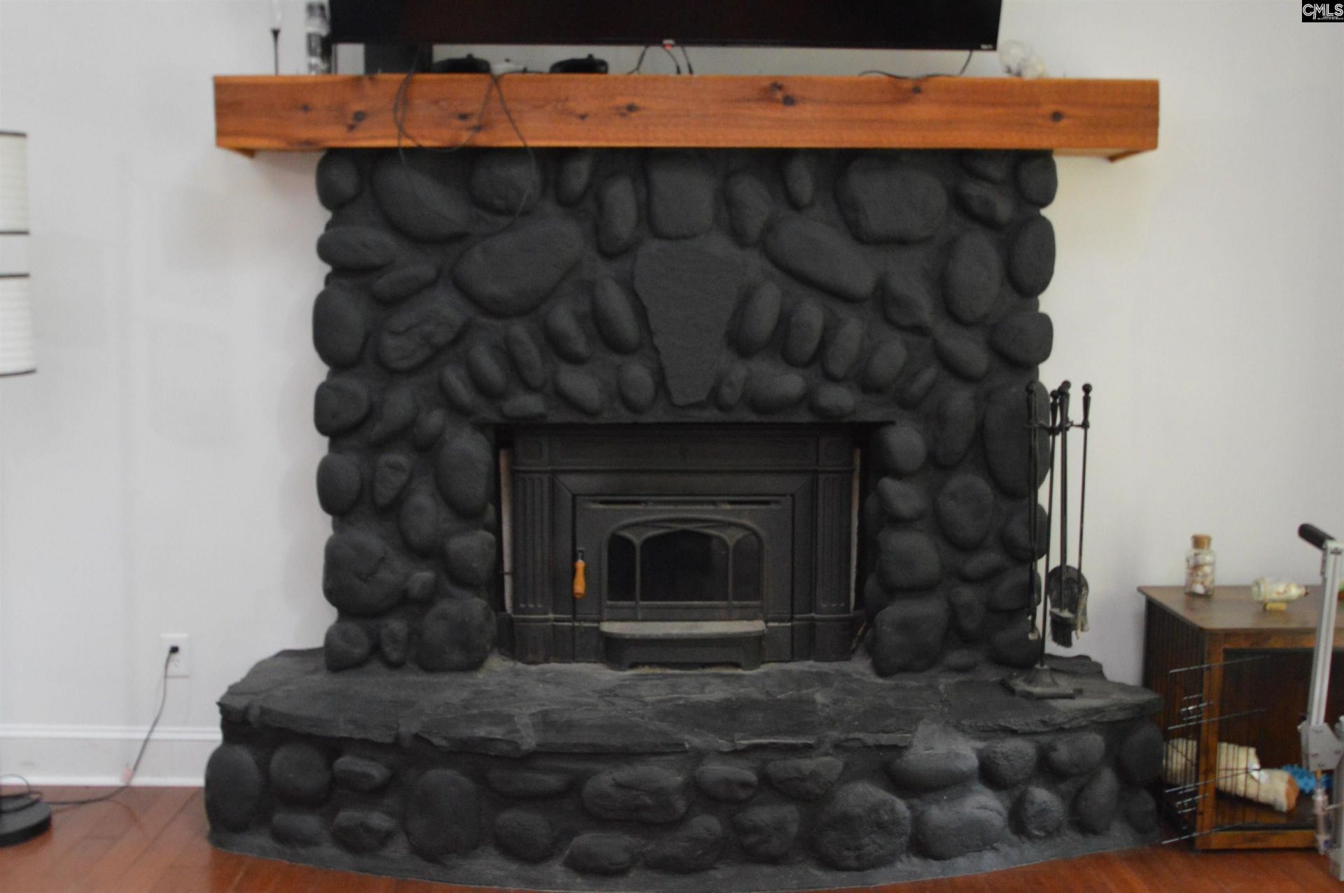 388 Sessions Road  Photo 23