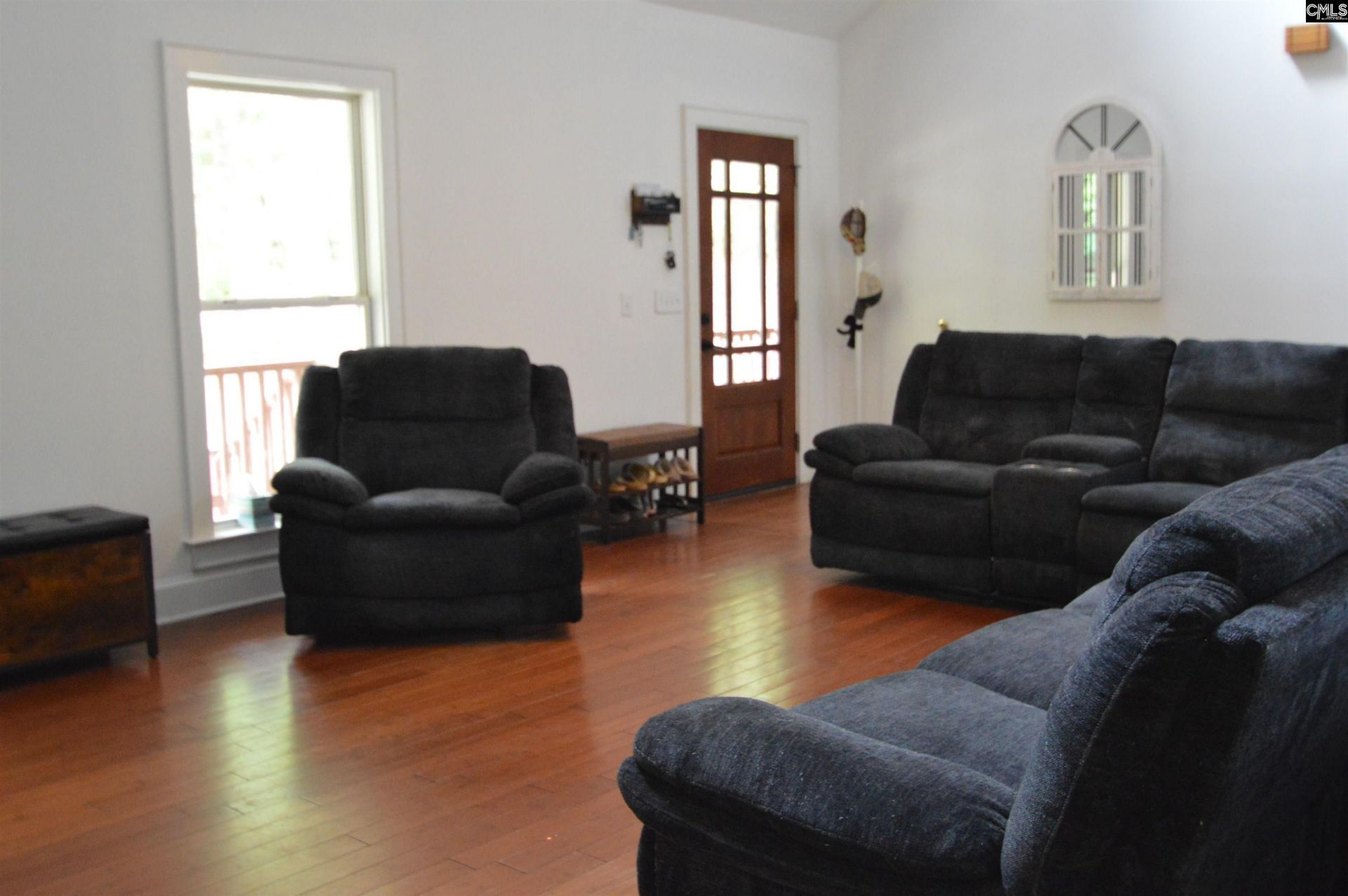 388 Sessions Road  Photo 24