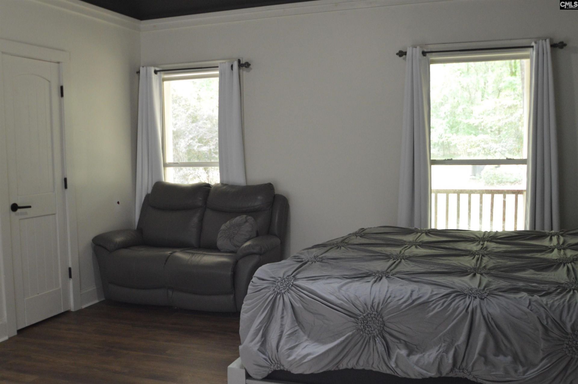 388 Sessions Road  Photo 27