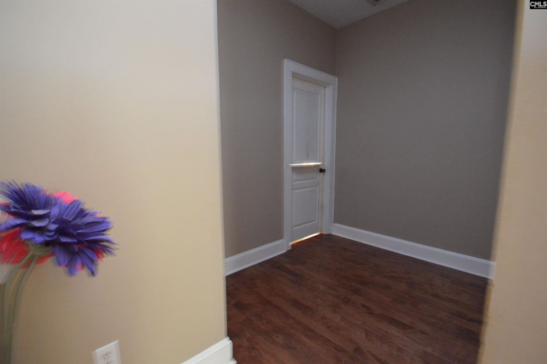 388 Sessions Road  Photo 32