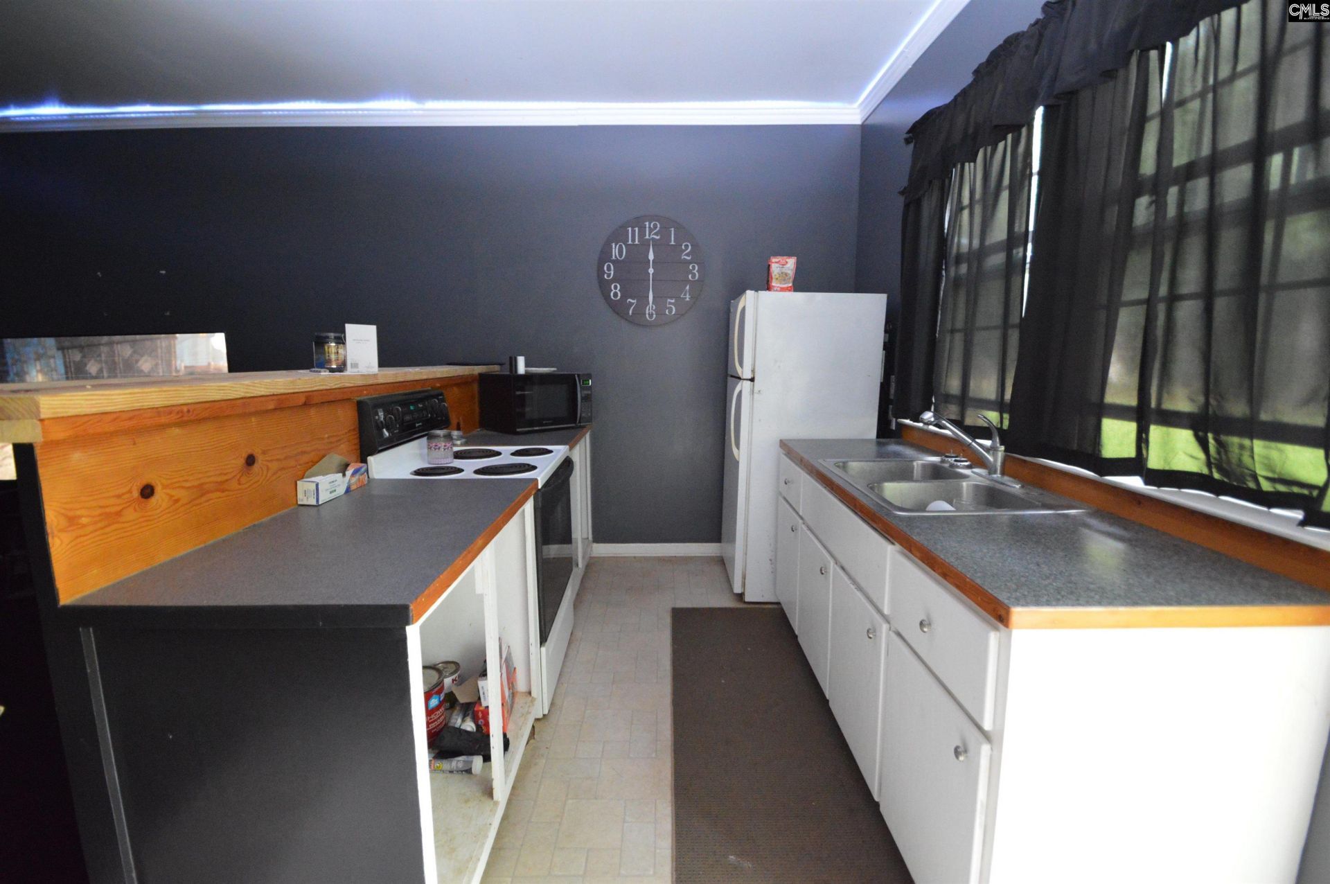 388 Sessions Road  Photo 39