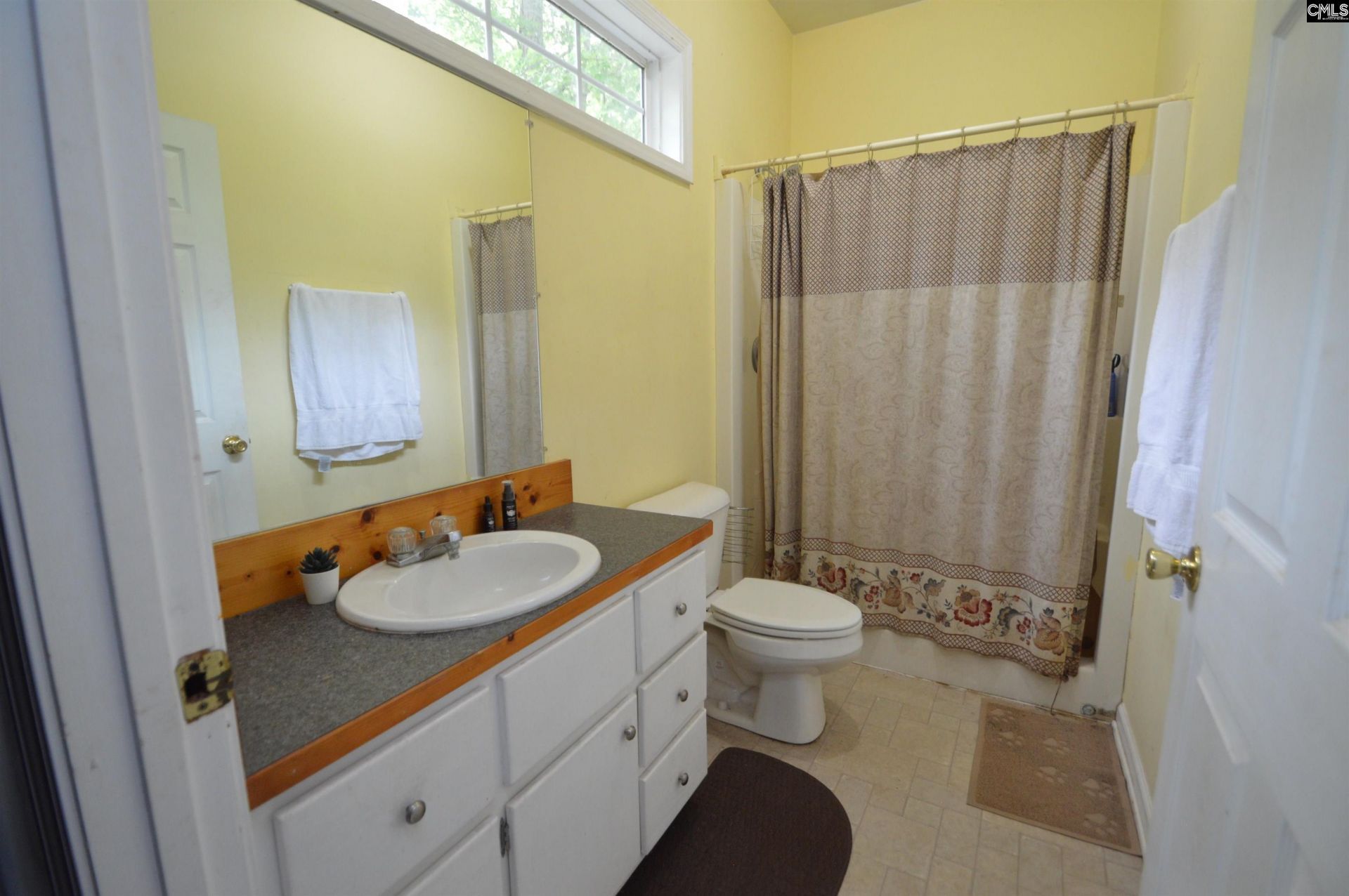 388 Sessions Road  Photo 43