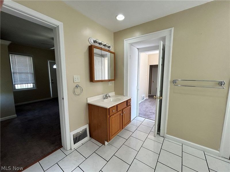 180 W Church Street, Wintersville, OH 43953 Photo 13