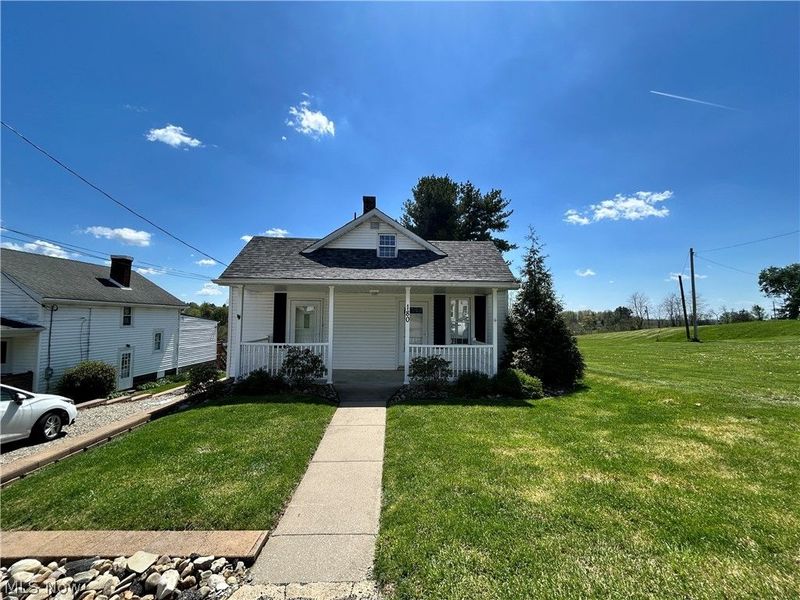 180 W Church Street, Wintersville, OH 43953 Photo 2