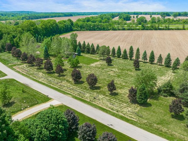 Riverside Road, Niles, MI 49120