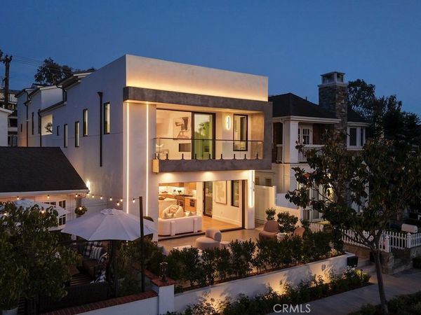 518 Poinsettia Avenue, Corona Del Mar, CA 92625